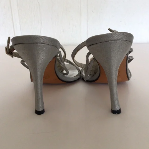 STUART WEITZMAN CRYSTAL FLOWER SANDALS SIZE 6 - Picture 7 of 16